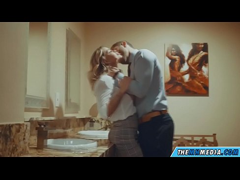 ❤️ När en bystig blondin förför dig på en offentlig toalett ️❌ Pornvideo at sv.xxxnd.ru ❌